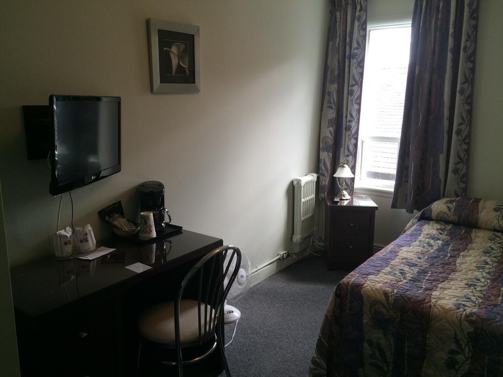 Auberge Centre Ville Saguenay Bilik gambar